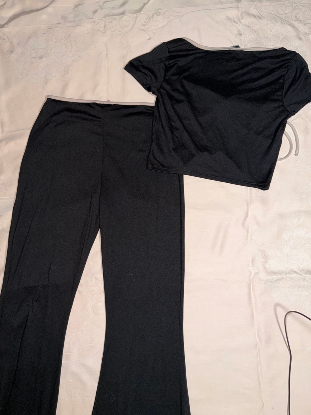 Black Two-Piece Set - Picture 4 of 5